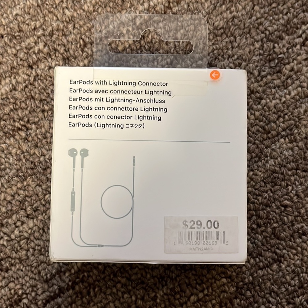 Apple EarPods Lightning Connector Headphones - Picture 2 of 2